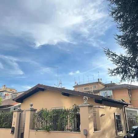 Residenza Morlupo * רומא